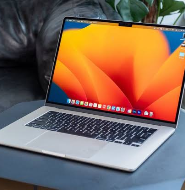 Як вибрати і де купити б/у MacBook в Україні в 2026 році