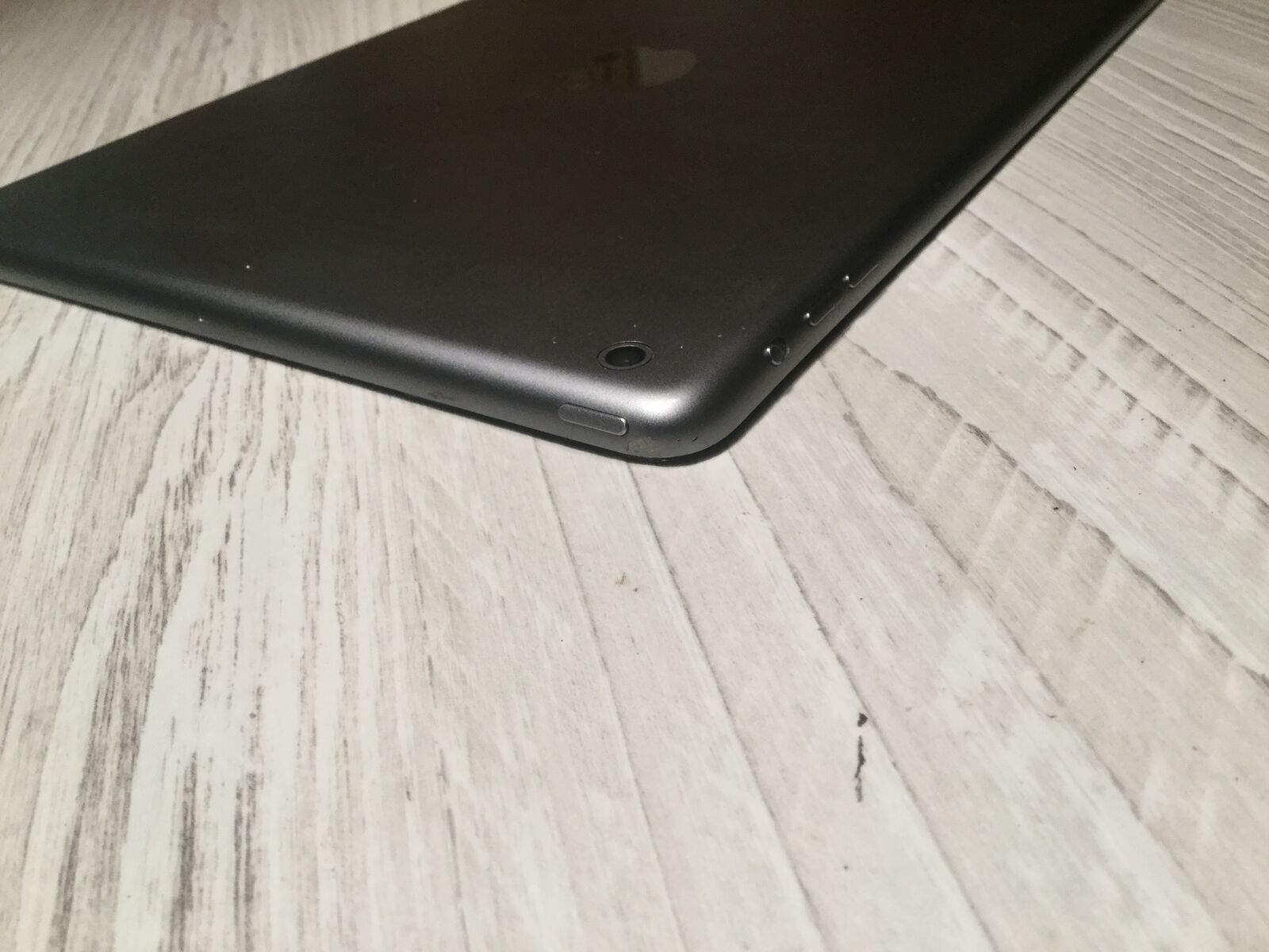 Apple ipad air 1, wifi, a1474, 16gb, батарея 100%