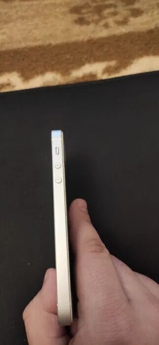 IPhone SE 32gb Silver Идеальный