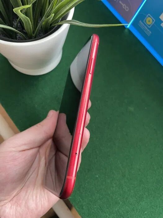 IPhone XR 64gb Red Идеальный