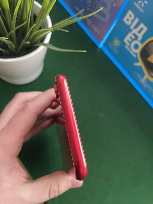 IPhone XR 64gb Red Идеальный