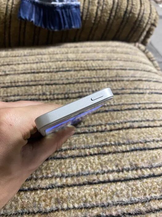 IPhone SE 16gb Silver Идеальный