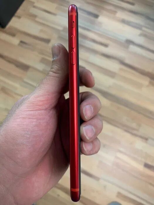 IPhone 8 Plus 64gb Red Идеальный