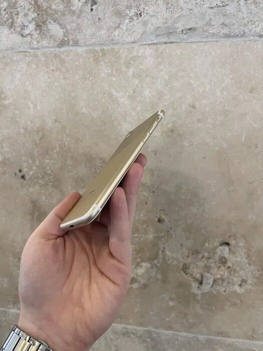 IPhone 7 128gb Gold Идеальный