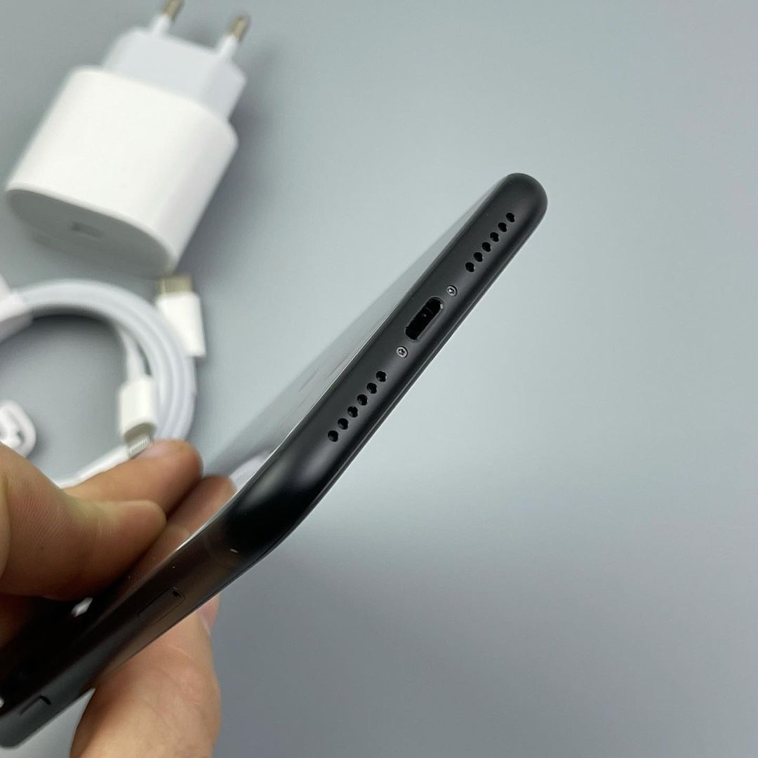 IPhone XR 128gb Black Идеальный