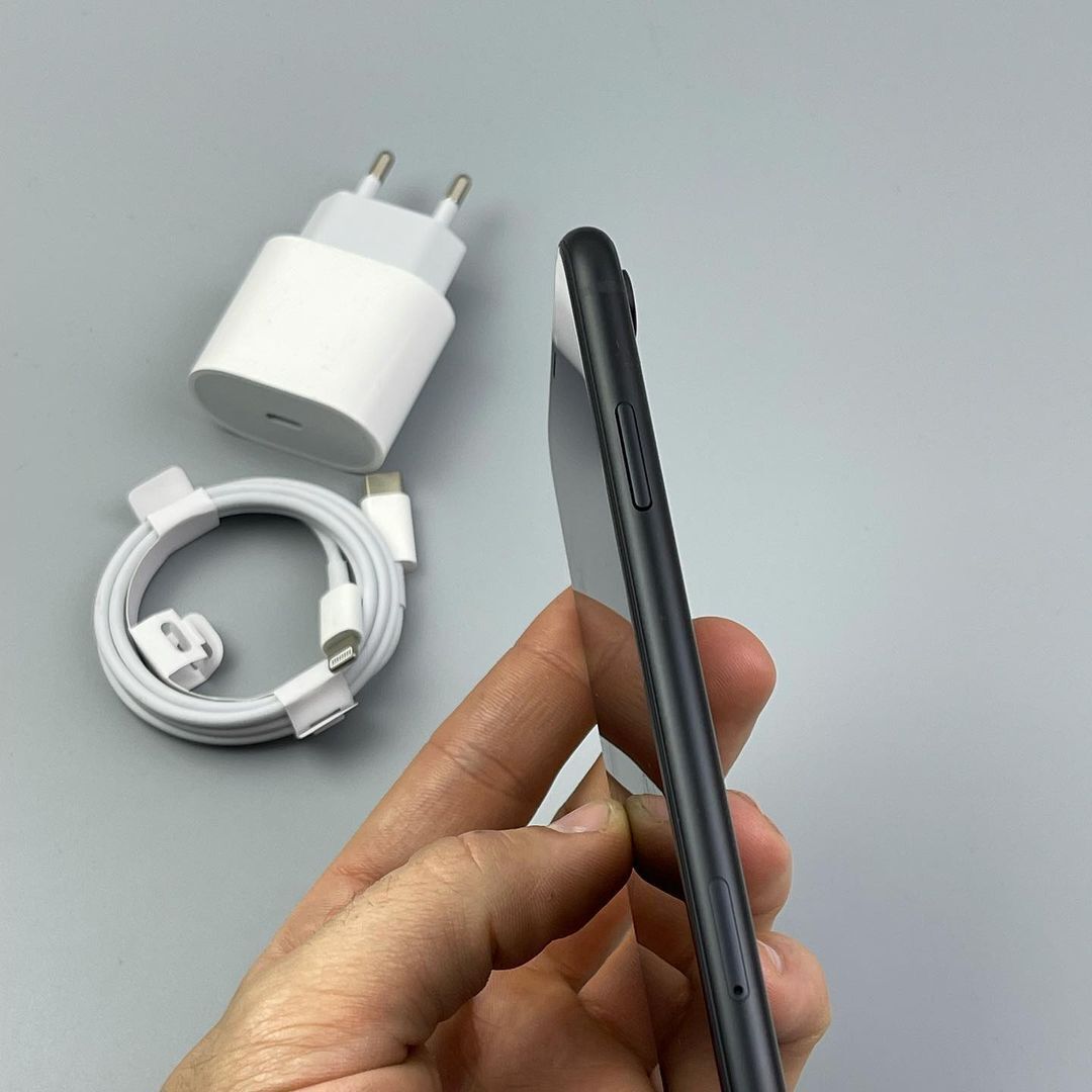 IPhone XR 128gb Black Идеальный