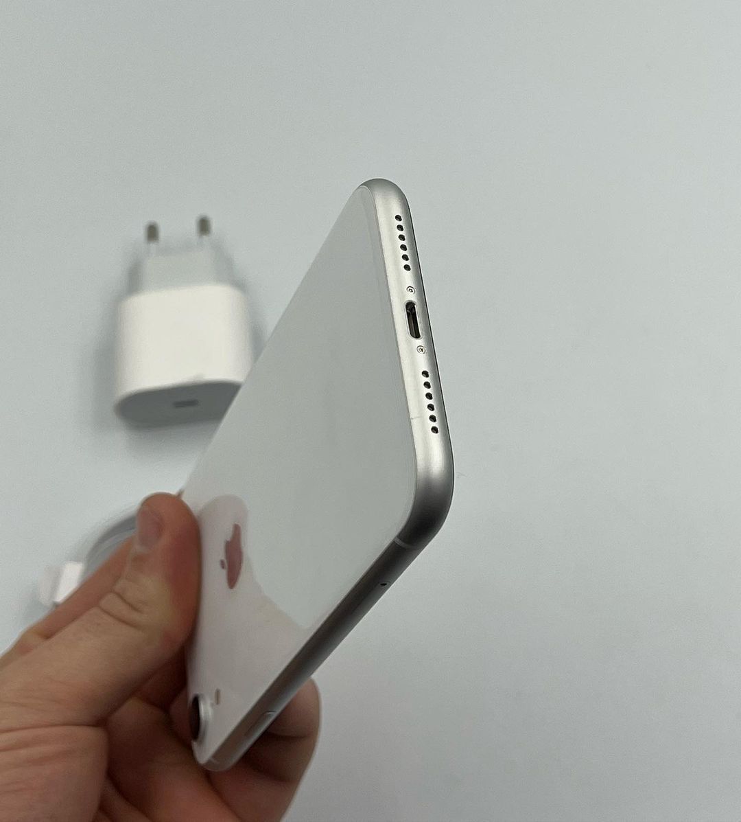 IPhone XR 64gb White Идеальный