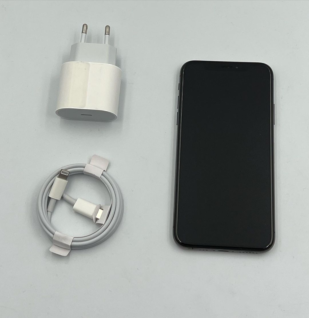 IPhone XS 64gb Space Gray Идеальный