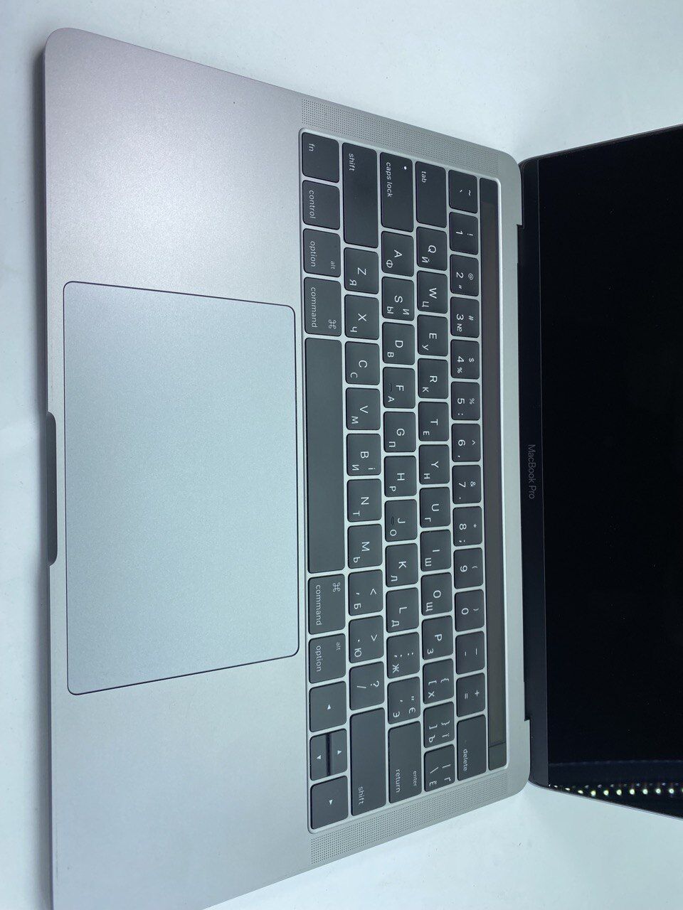 MacBook Pro 13 A1706 i5 8gb 512 gb