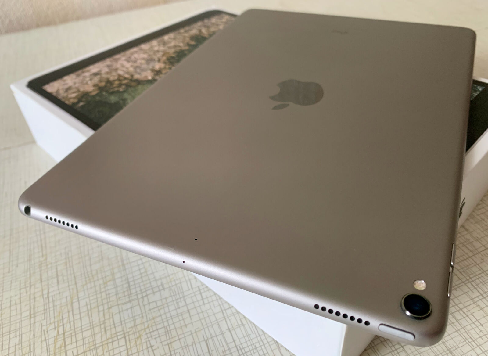 iPad Pro 10.5 64gb станNEW комплект