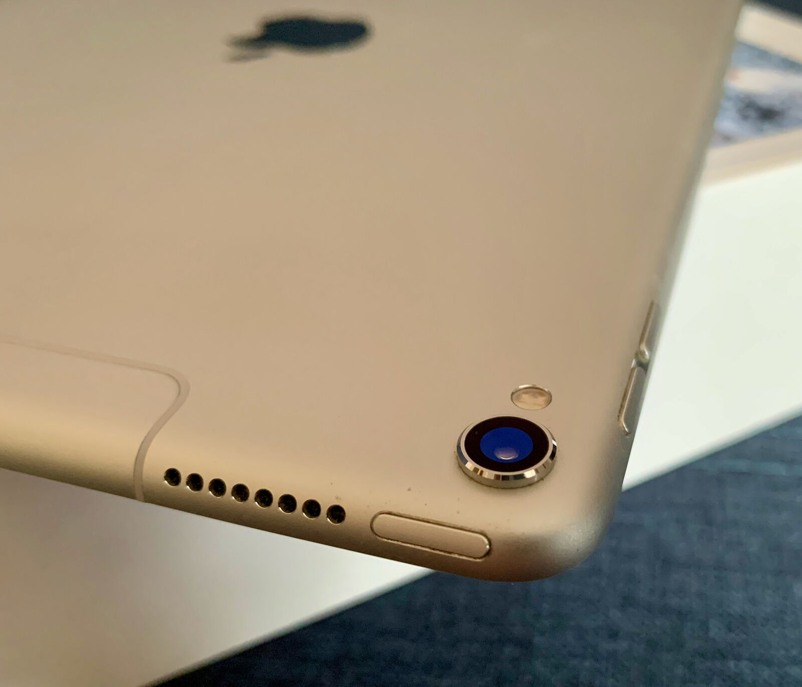 iPad Pro 10.5 64gb LTE 4G НОВИЙстан повний оригінал комплект
