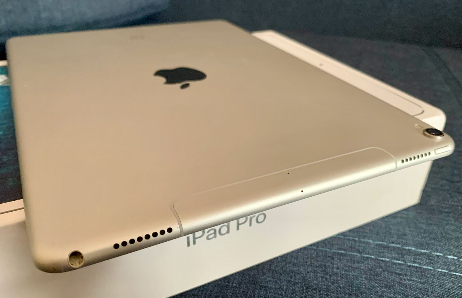 iPad Pro 10.5 64gb LTE 4G НОВИЙстан повний оригінал комплект
