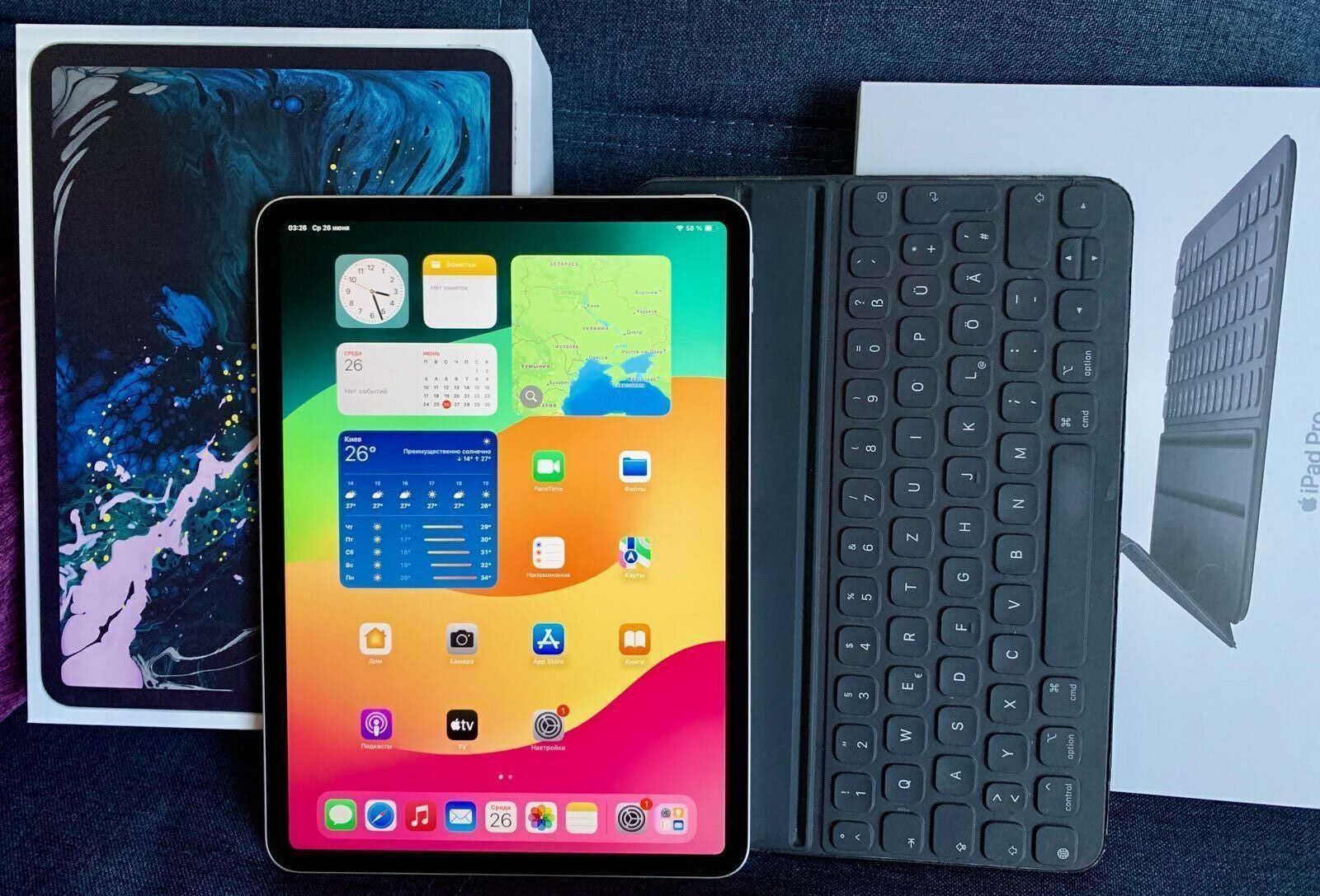 iPad Pro 11 64gb + Apple Keyboard Folio повний оригінал комплект