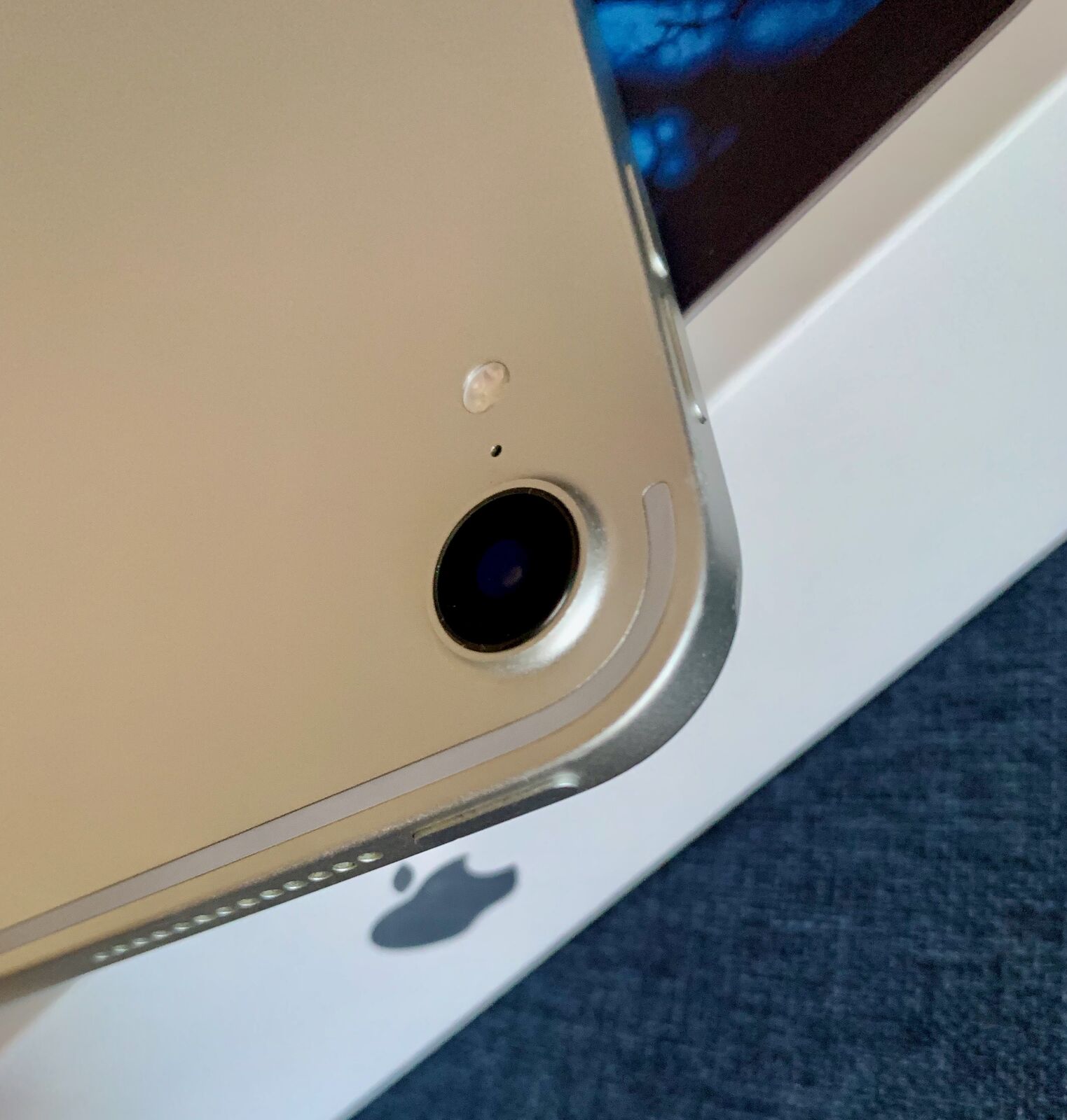 iPad Pro 11 64gb + Apple Keyboard Folio повний оригінал комплект