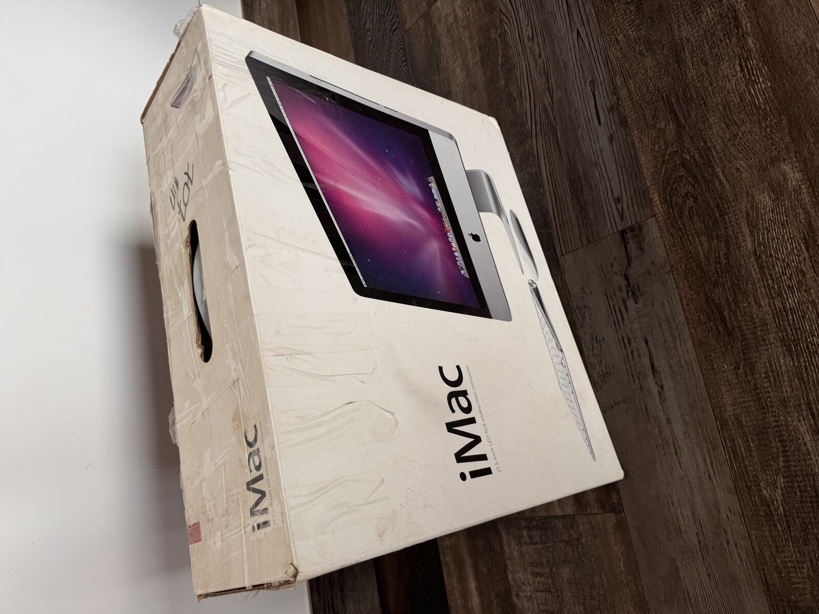 iMac 21,5-inch, Mid 2010 