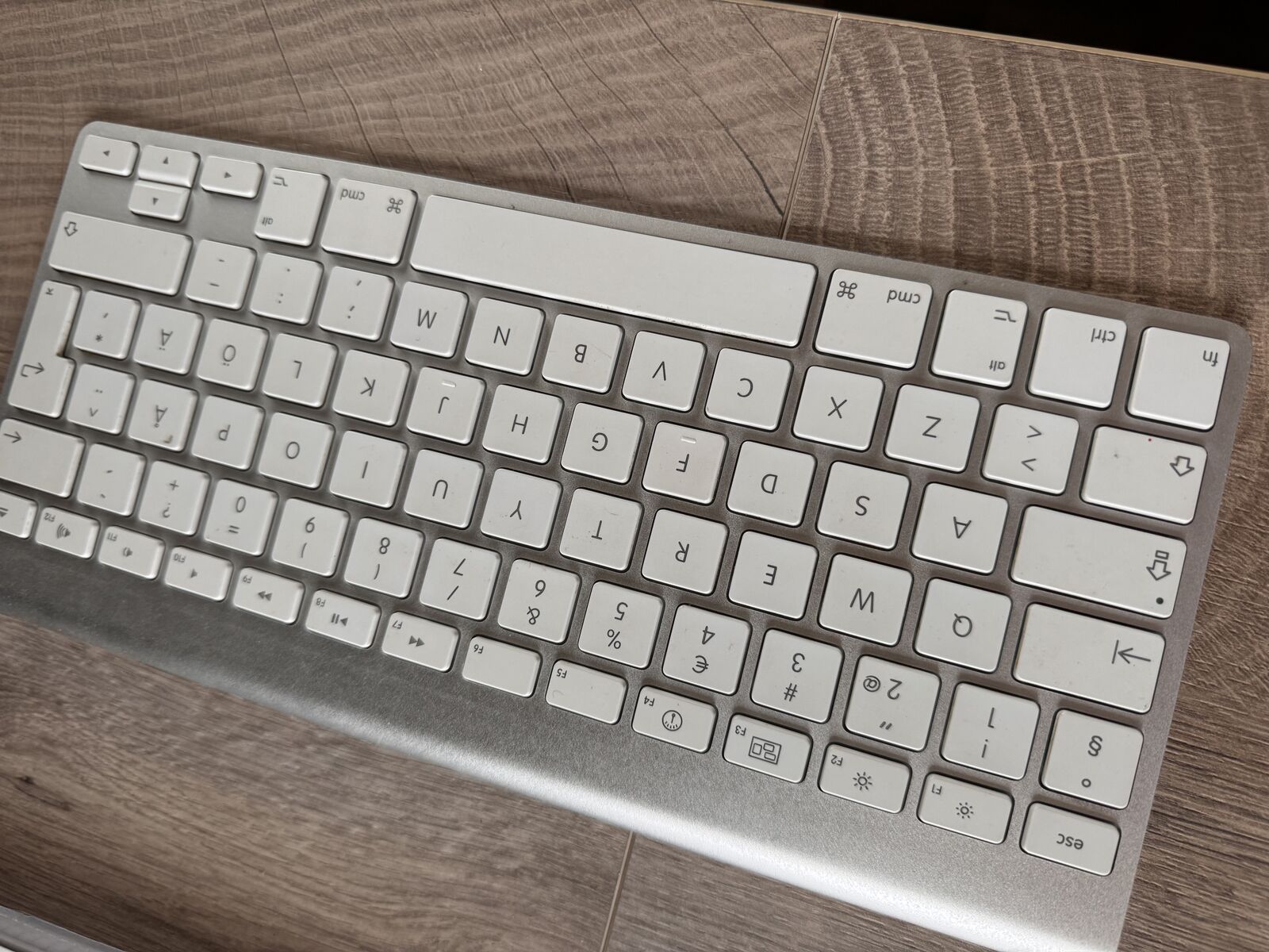 iMac 21,5-inch, Mid 2010 