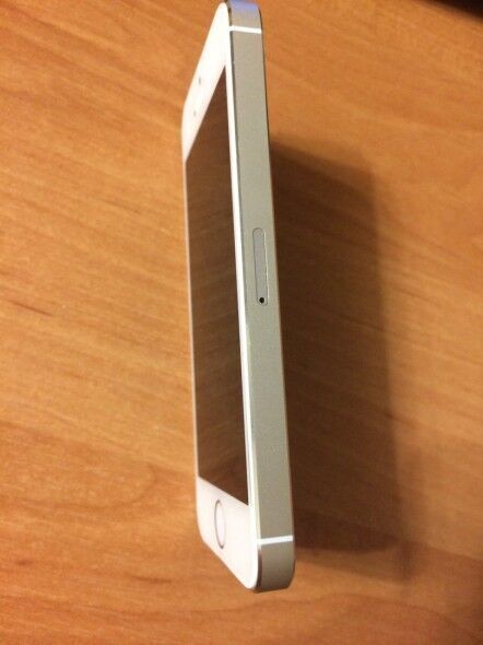 IPhone 5S 16gb Gold Идеальный