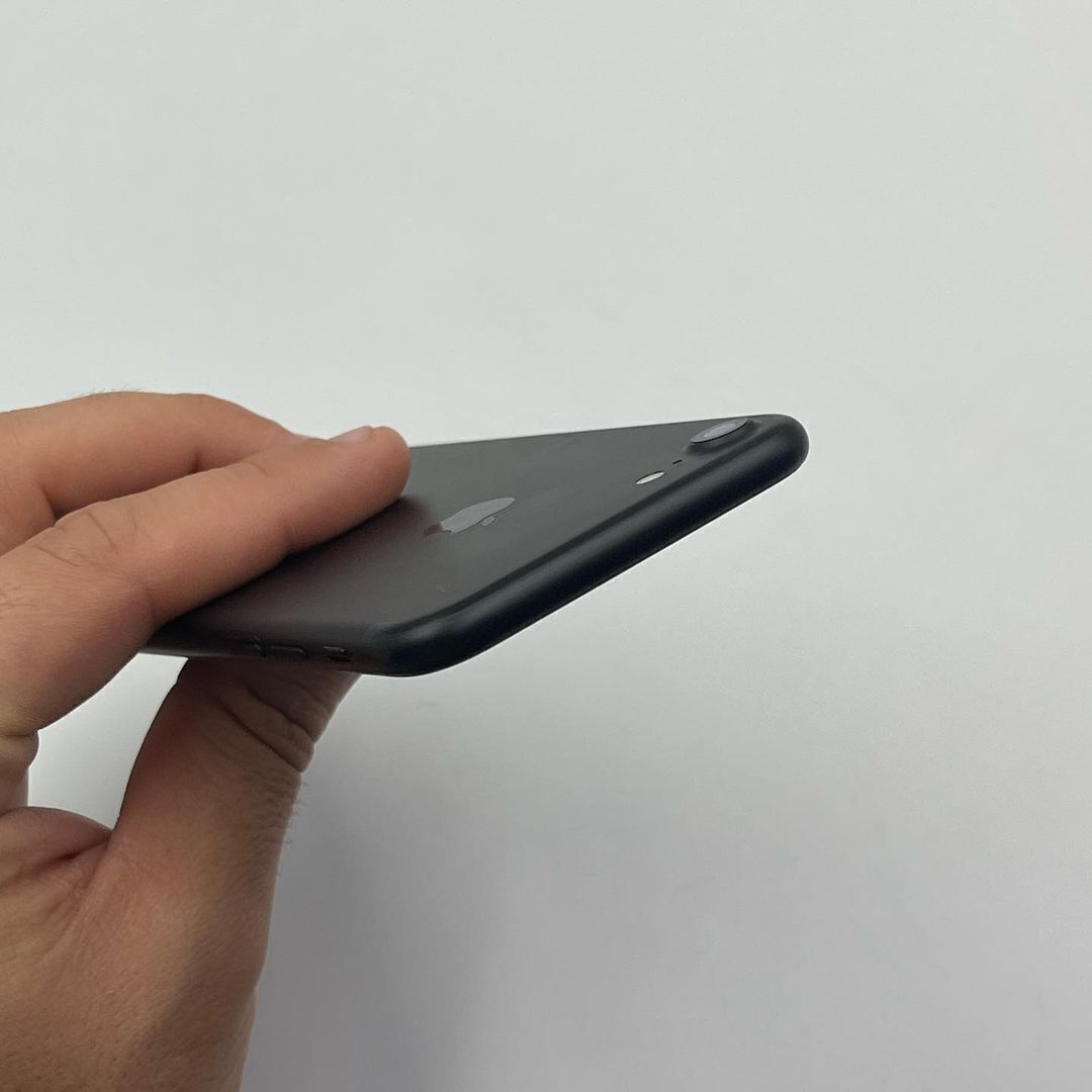 IPhone 7 32gb Matt Black Идеальный 