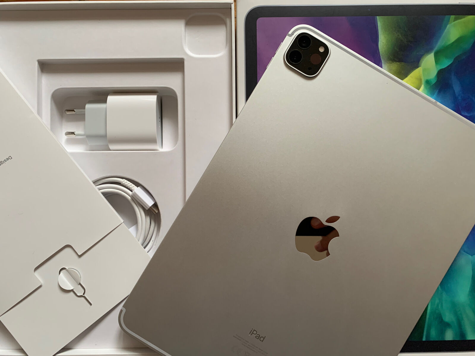 Apple iPad Pro 11 128 4G LTE повний комплект Wi-Fi Cellular