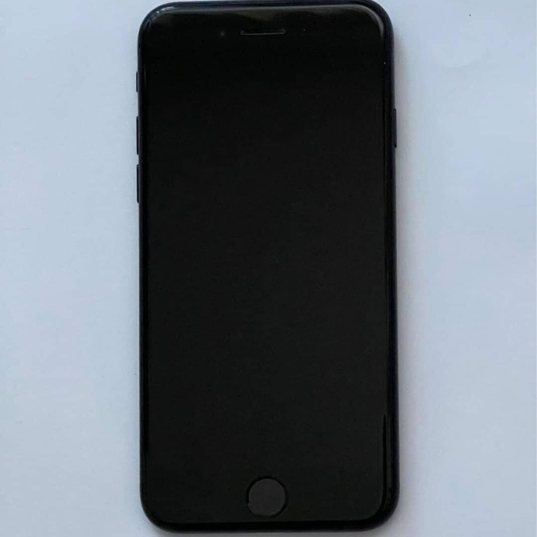 IPhone SE 2020 64gb Black Идеальный 