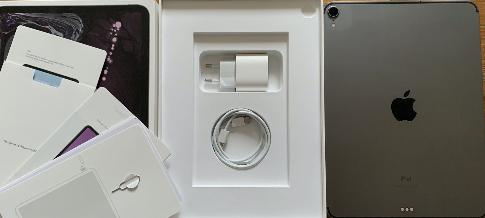 Apple iPad Pro 11 256 4G LTE повний оригінальний комплект