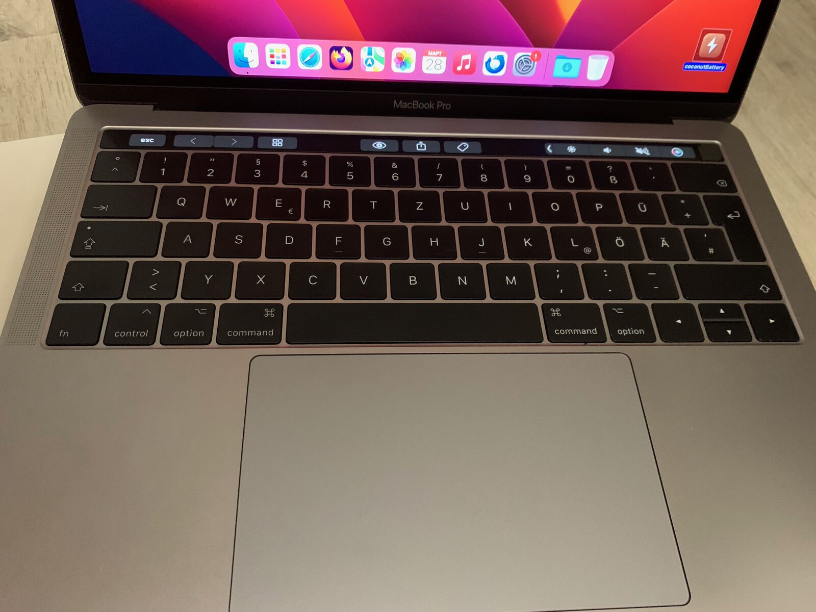 MacBook Pro 13 2017 Touchbar 16 / 256 Гарний Стан