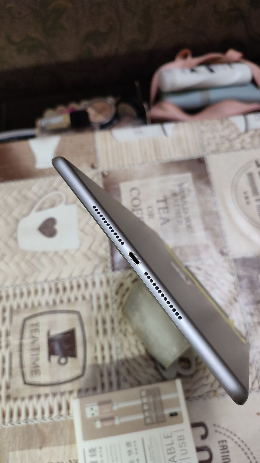 Продам планшет Apple iPad 6, Wi-Fi 2/32Gb.
