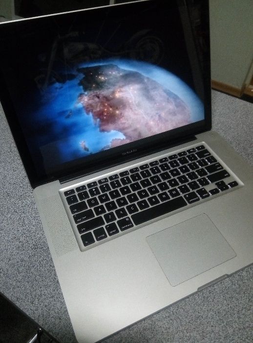 MacBook A1286 2012 Intel CoreI7 2.3, 8Ram, 240 SSD отличное состояние 