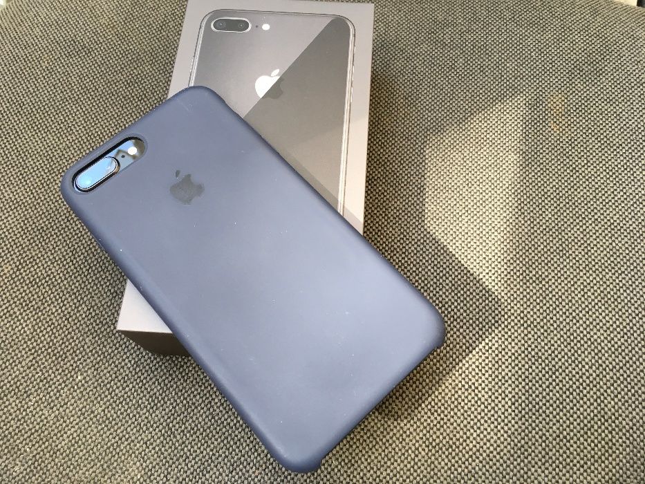 iPhone 8 Plus 64Gb 