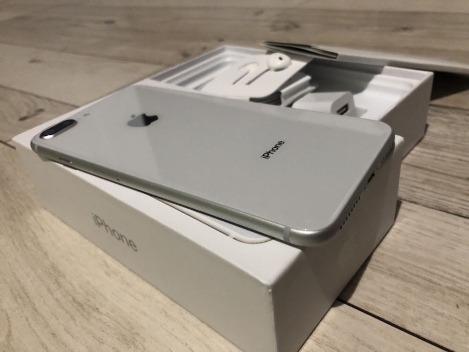 iPhone 8 Plus 256 silver 