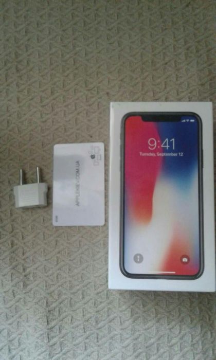 Продам iPhone x 