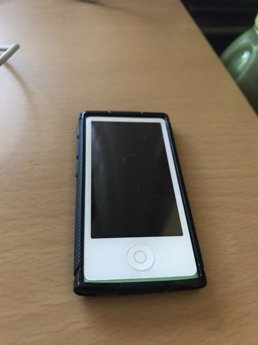 Продам ipod nano 7 Green в хорошем состоянии