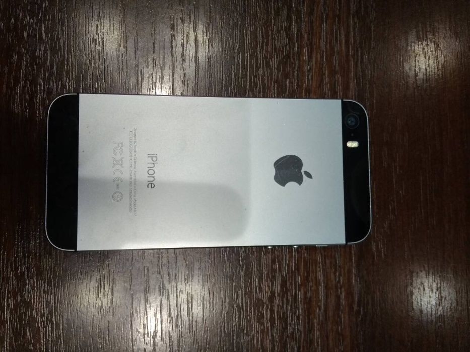 Продаю IPhone 5s 16 gb 