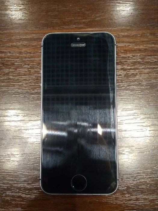 Продаю IPhone 5s 16 gb 