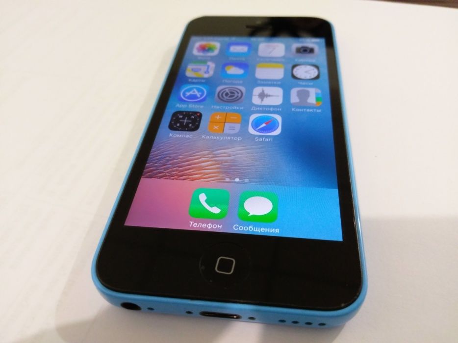 Продам iPhone 5c blue 8Gb