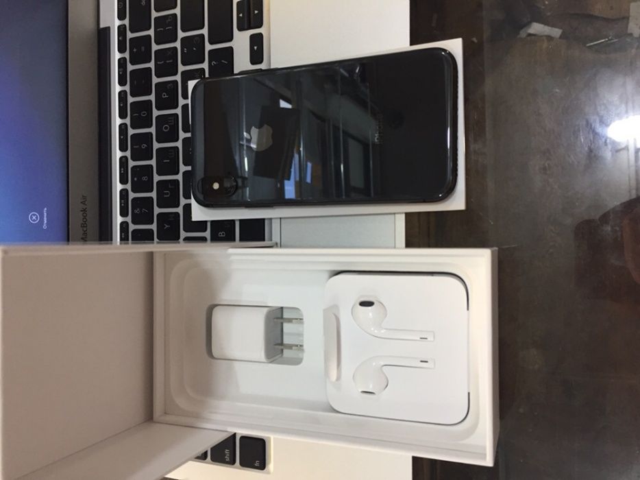 Продам IPhone X space grey 256gb never lock .в идеальном состоянии 