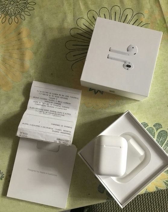 Беспроводные наушники Apple AirPods 