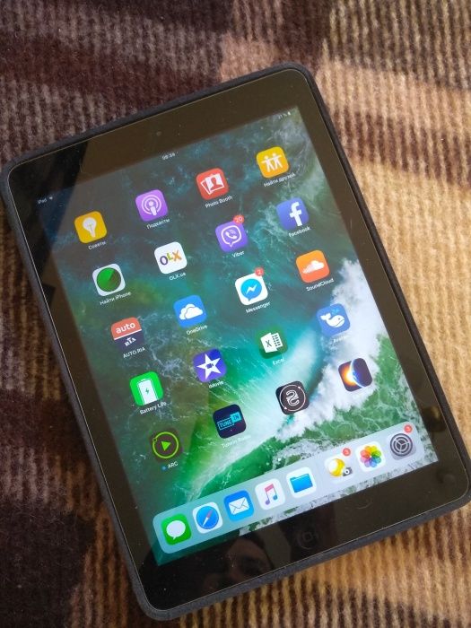 Продам Ipad air 16g 