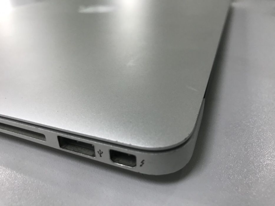 MacBook Air 13 