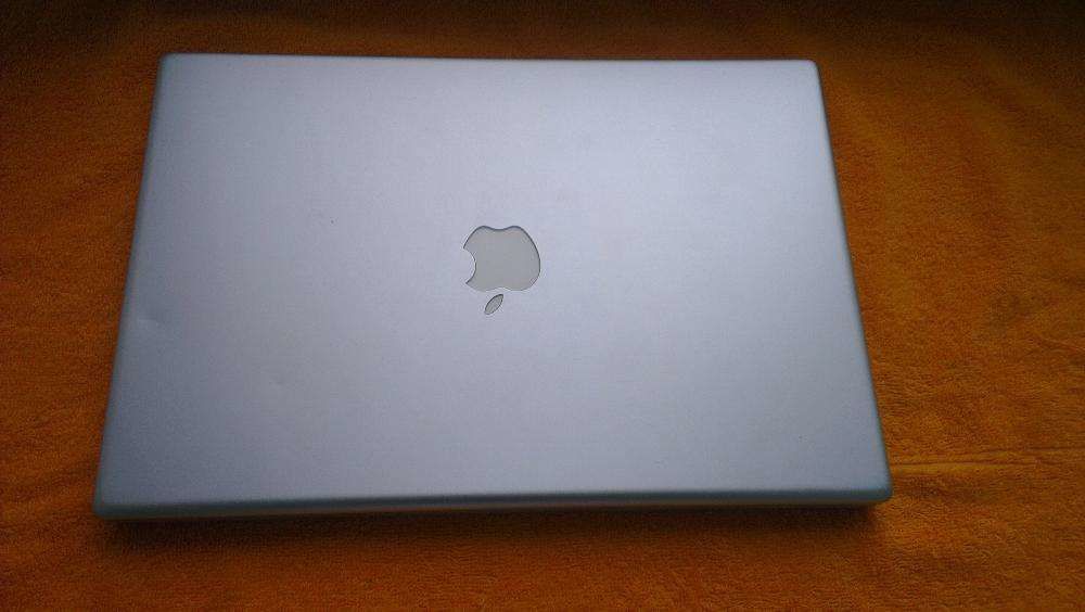 Продам Apple MacBook Pro (mid 2007, late 2008) в отличном состоянии 