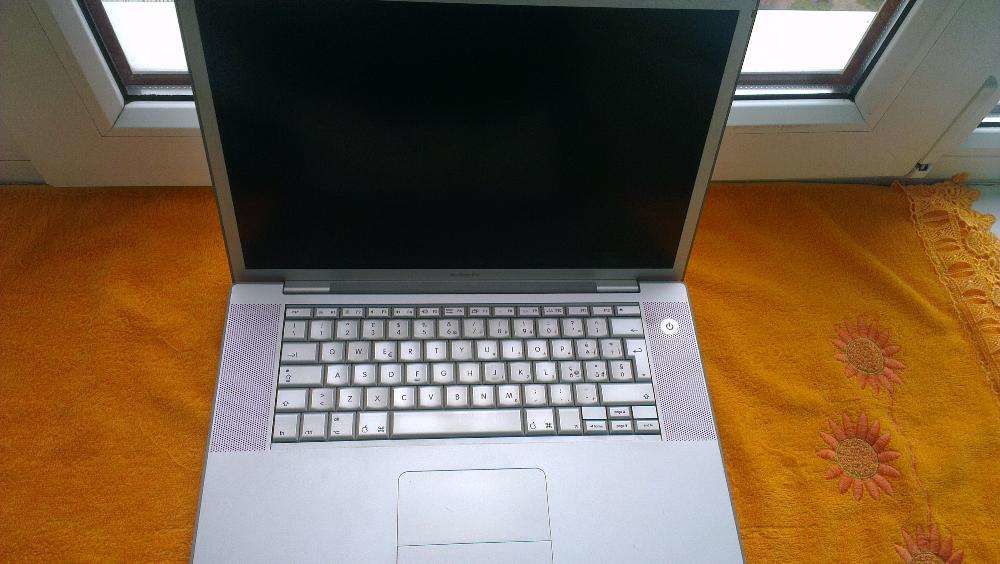 Продам Apple MacBook Pro (mid 2007, late 2008) в отличном состоянии 