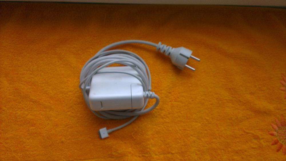 Продам Apple MacBook Pro (mid 2007, late 2008) в отличном состоянии 