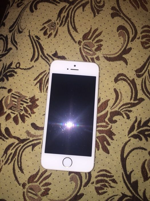 Продам Iphone 5s