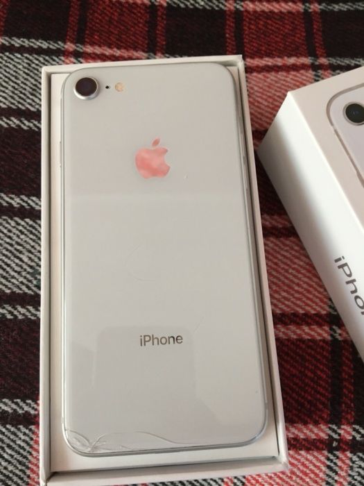 IPhone 8 64GB Silver Neverlock В отличном Состоянии!!! 