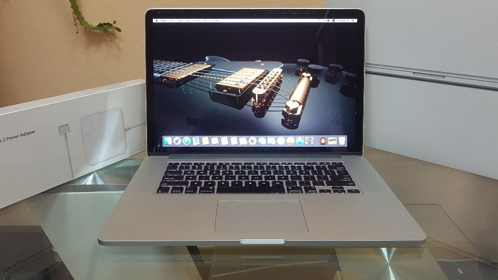 Macbook 15 /2015 MJLT2 i7-3.7 ГГц/16/512SSD/Radeon 370x 2GB 
