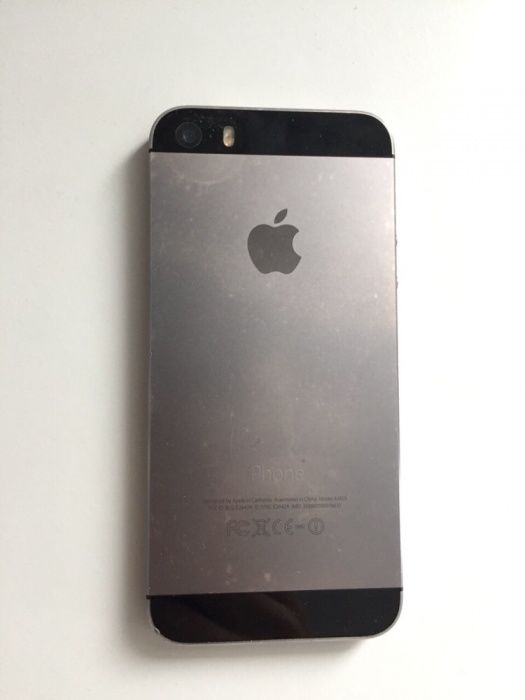 Продам iPhone 5s 32 Gb Space Gray 