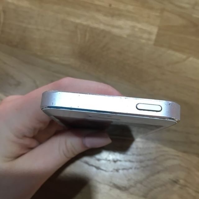 Терміново!!! Продається IPhone 5 16 gb 