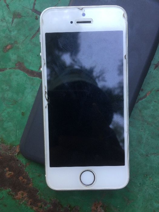 Продаю iphone5s 32gb 