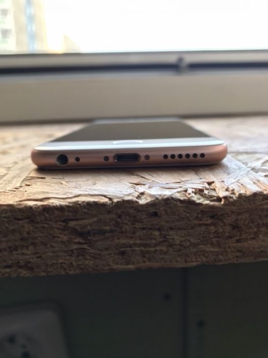 IPhone 6s rose gold 16 gb 