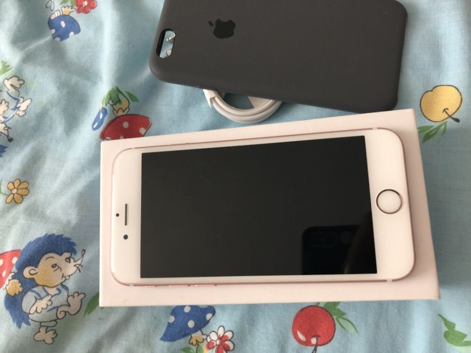 IPhone 6s 16 розовый 